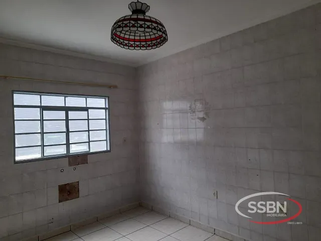 Casa 3 quartos e 2 banheiros, à venda, no bairro Parque Residencial Triunfo em Nova Odessa