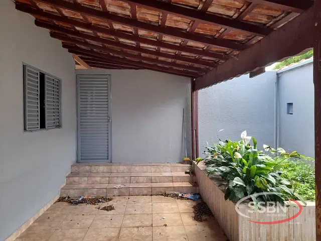 Casa 3 quartos e 2 banheiros, à venda, no bairro Parque Residencial Triunfo em Nova Odessa