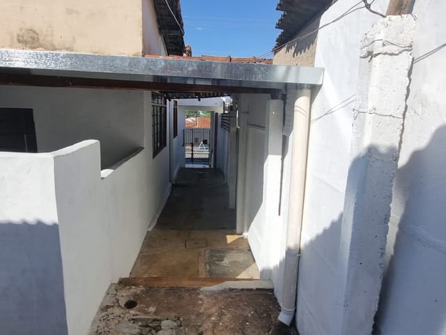 Casa 1 quarto e 1 banheiro, para alugar, no bairro Vila Fleming em São João da Boa Vista