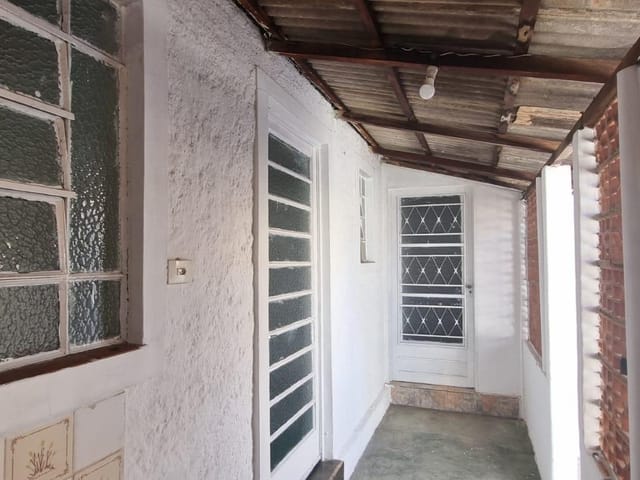 Casa 1 quarto e 1 banheiro, para alugar, no bairro Vila Fleming em São João da Boa Vista