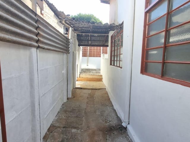 Casa 1 quarto e 1 banheiro, para alugar, no bairro Vila Fleming em São João da Boa Vista