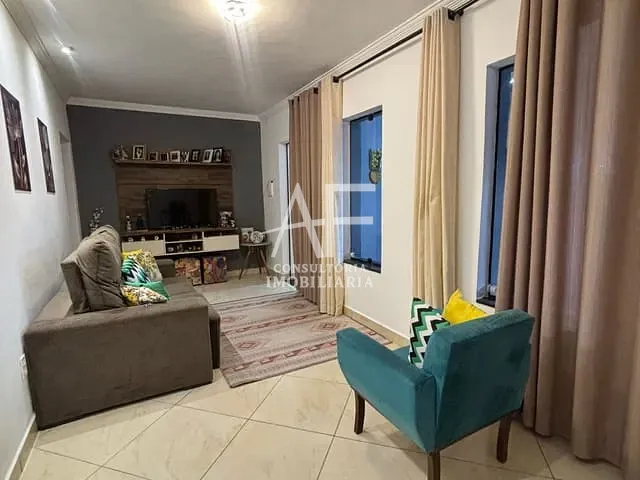 Casa com 250m² 3 quartos e 3 banheiros, à venda, no bairro Jardim Ana Rosa em Taubaté