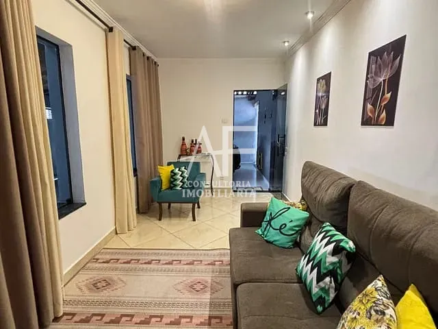Casa com 250m² 3 quartos e 3 banheiros, à venda, no bairro Jardim Ana Rosa em Taubaté