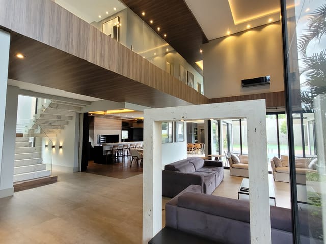 Casa com 460m² 3 quartos e 4 banheiros, à venda, no bairro Estrela em Ponta Grossa