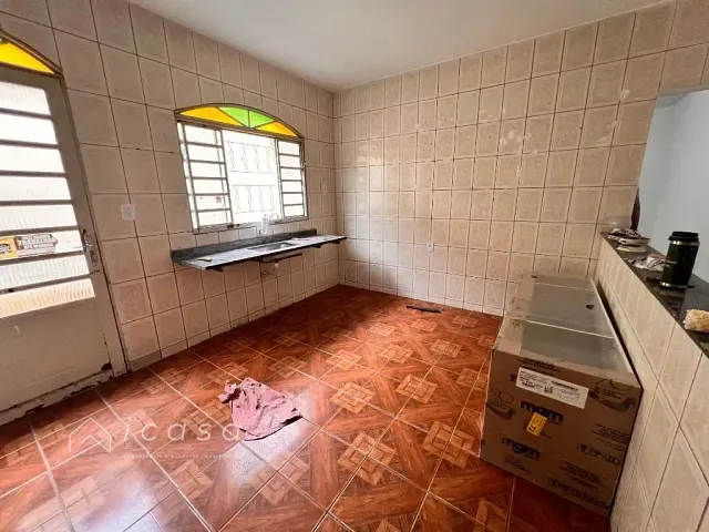 Casa com 125m² 2 quartos e 2 banheiros, à venda, no bairro Parque Residencial Maria Elmira em Caçapava
