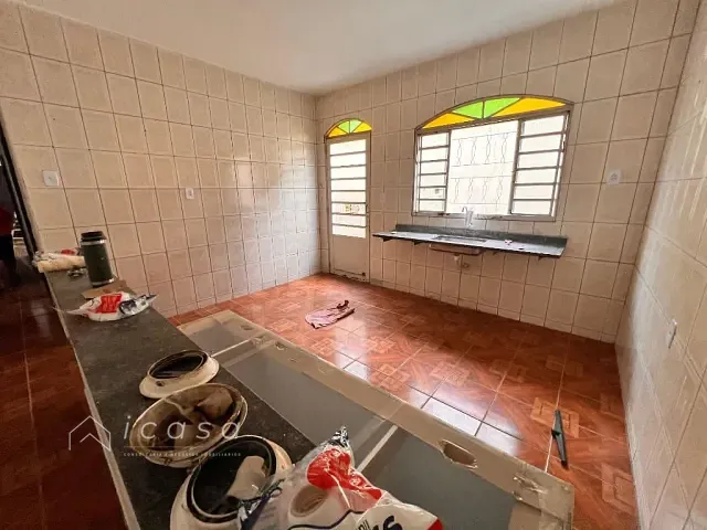 Casa com 125m² 2 quartos e 2 banheiros, à venda, no bairro Parque Residencial Maria Elmira em Caçapava