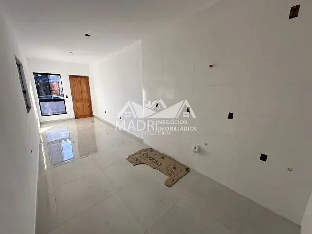 Casa 2 quartos e 1 banheiro, à venda, no bairro Nova Palhoça em Palhoça