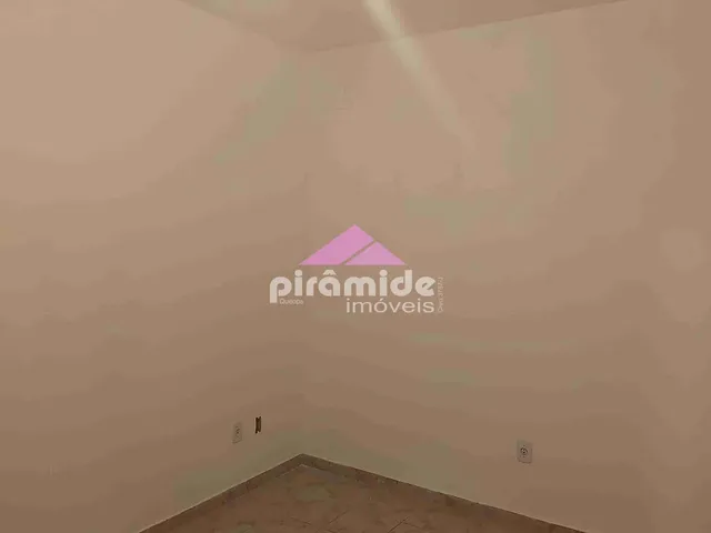 Casa com 10m² 2 quartos e 1 banheiro, à venda, no bairro Jardim Petrópolis em São José Dos Campos