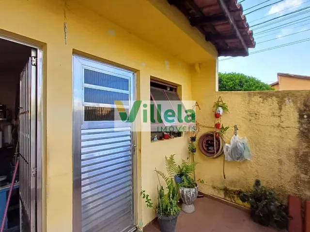 Casa com 200m² 3 quartos e 1 banheiro, à venda, no bairro Centro em Poá