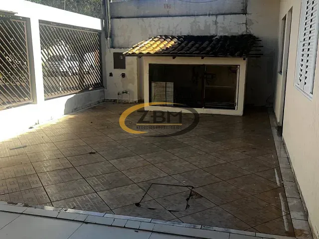 Casa com 250m² 3 quartos e 3 banheiros, à venda, no bairro Loteamento Chamonix em Londrina