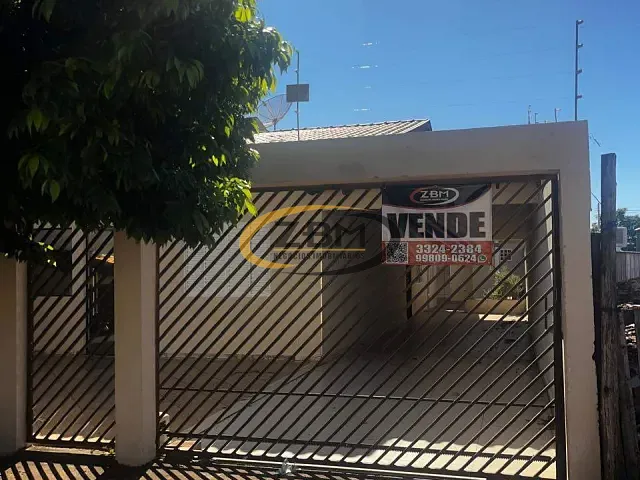 Casa com 250m² 3 quartos e 3 banheiros, à venda, no bairro Loteamento Chamonix em Londrina