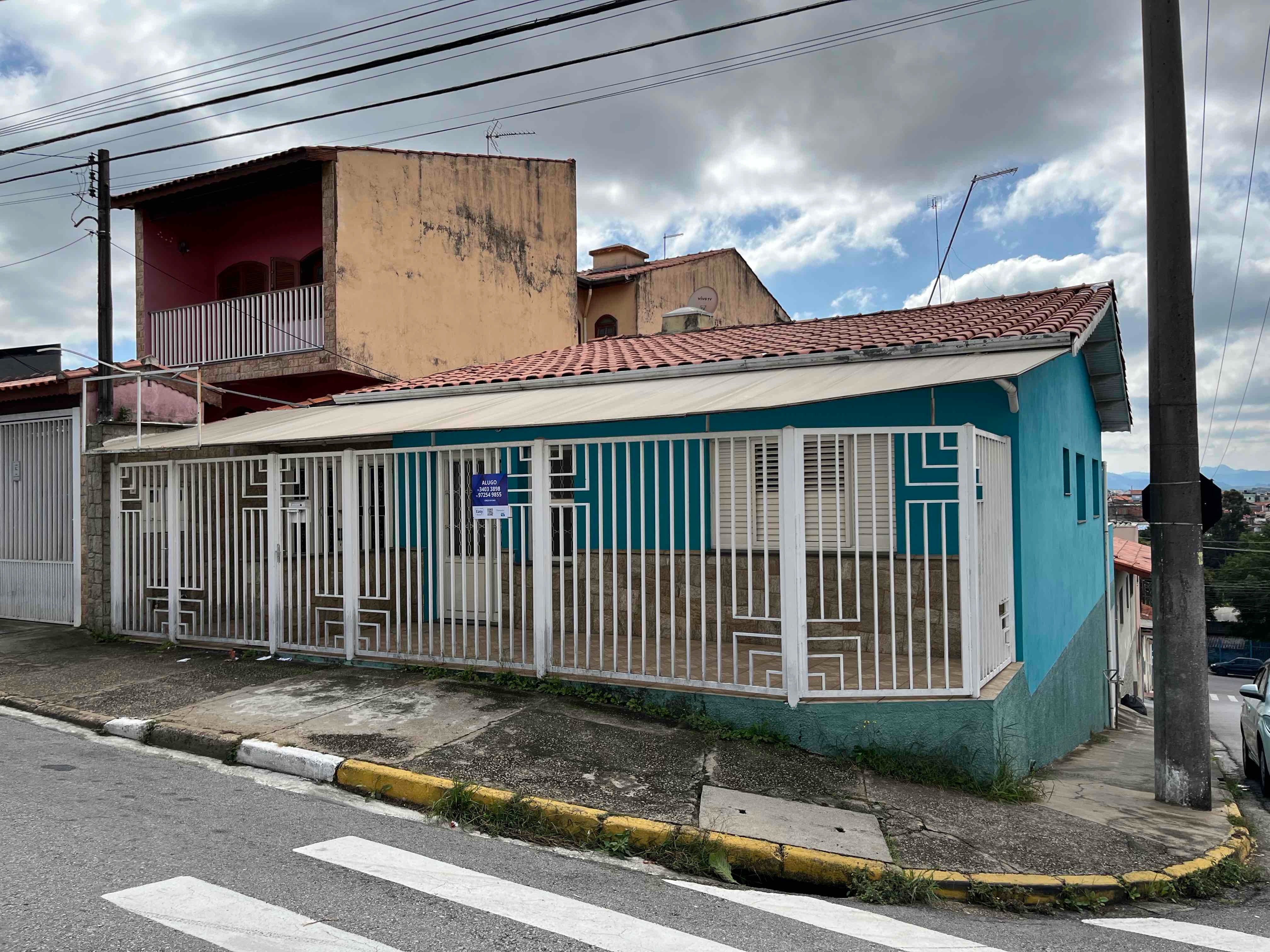 Casa para alugar com 3 quartos, 116m² - Foto 1