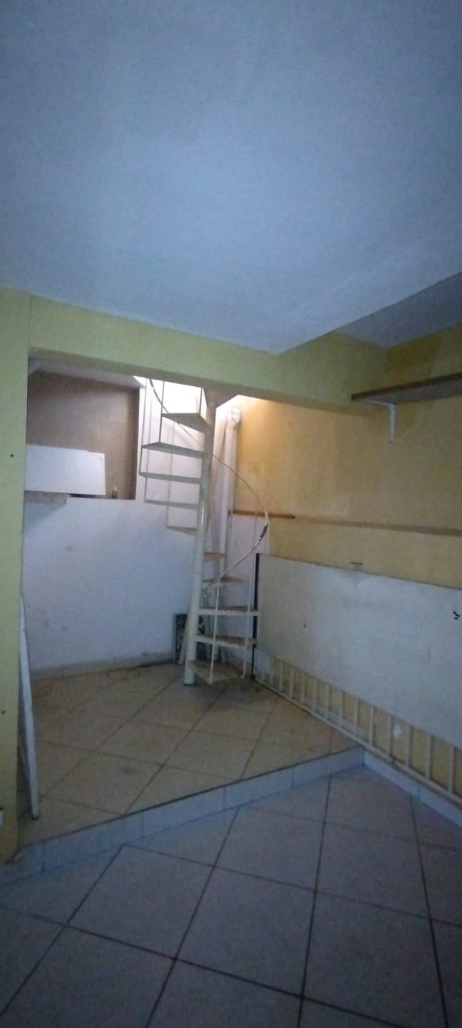 Casa para alugar com 3 quartos, 116m² - Foto 32