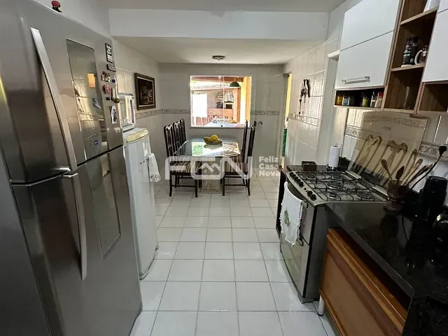Casa com 340m² 6 quartos e 3 banheiros, à venda, no bairro Stella Maris em Salvador