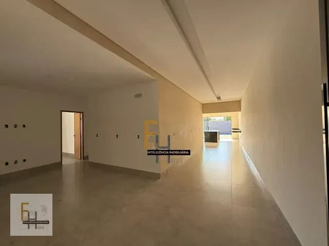 Casa com 360m² 3 quartos e 4 banheiros, à venda, no bairro Garavelo Residencial Park em Aparecida de Goiânia