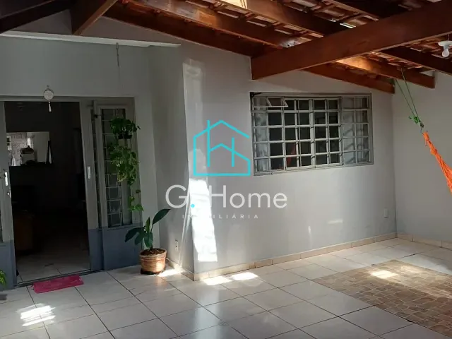 Casa com 150m² 2 quartos e 3 banheiros, à venda, no bairro Califórnia em Londrina