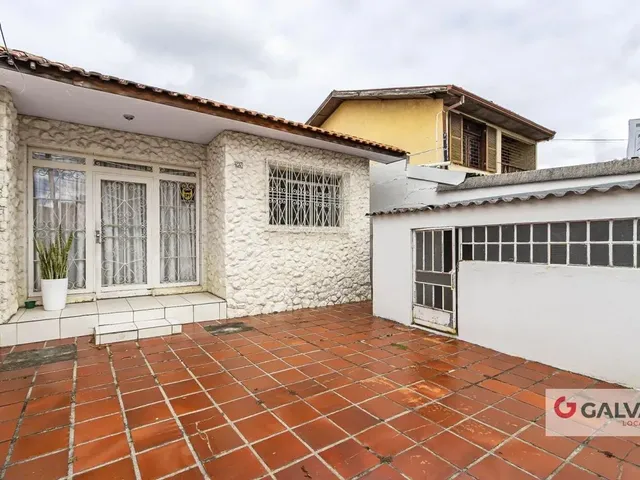 Casa 4 quartos e 2 banheiros, para alugar, no bairro Jardim das Américas em Curitiba