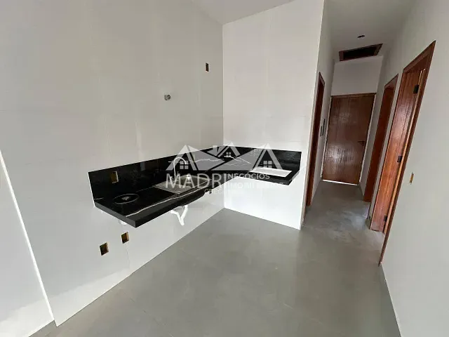 Casa 2 quartos e 1 banheiro, à venda, no bairro Nova Palhoça em Palhoça