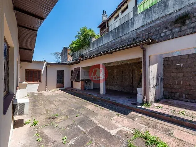Casa com 206m², para alugar, no bairro Vila Assunção em Porto Alegre