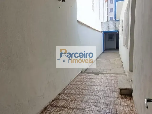 Casa à venda ou para alugar, no bairro Tatuapé em São Paulo