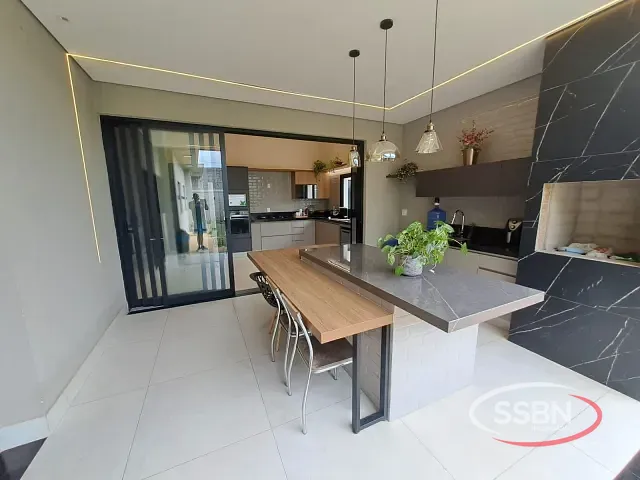 Casa 3 quartos e 2 banheiros, para alugar, no bairro Jardim Recanto das Águas em Nova Odessa