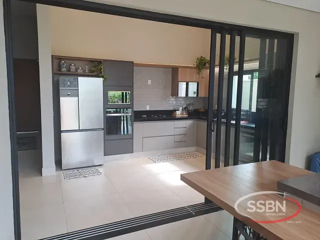Casa 3 quartos e 2 banheiros, para alugar, no bairro Jardim Recanto das Águas em Nova Odessa