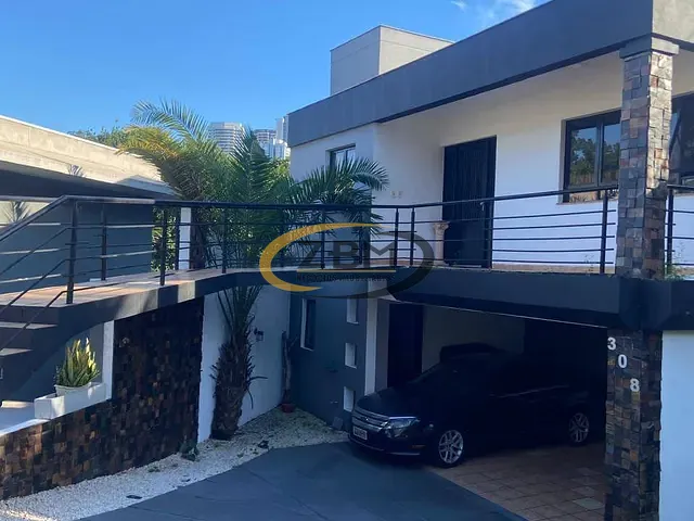 Casa com 435m² 4 quartos e 5 banheiros, à venda, no bairro Parque Residencial Alcântara em Londrina