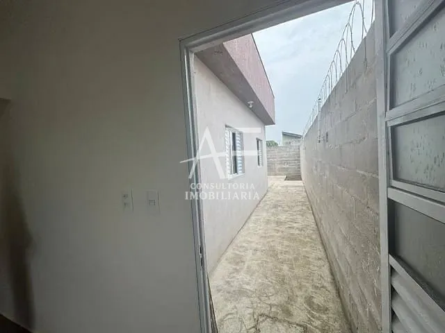 Casa com 150m² 2 quartos e 2 banheiros, à venda, no bairro Areão em Taubaté