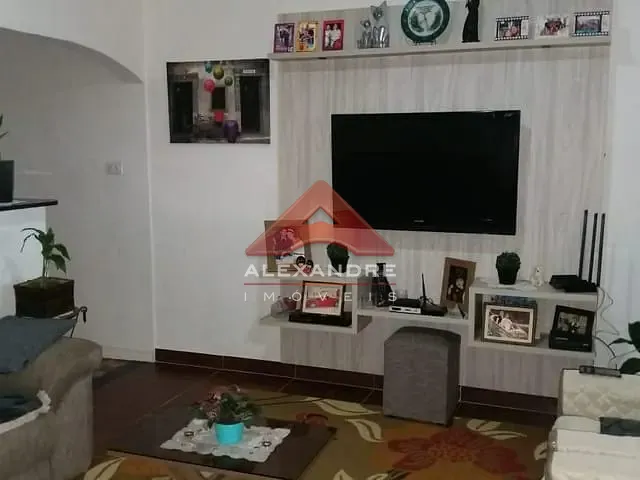 Casa com 168m² 3 quartos e 2 banheiros, à venda, no bairro Vila Tesouro em São José dos Campos
