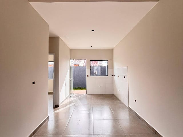Casa com 62m² 3 quartos e 1 banheiro, à venda, no bairro Uvaranas em Ponta Grossa