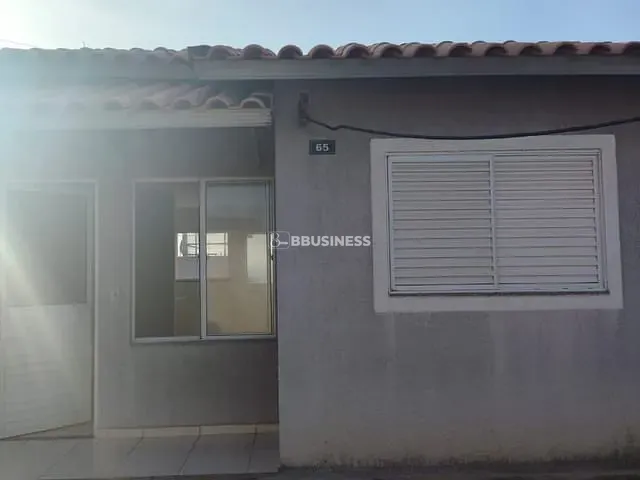 Casa 2 quartos e 2 banheiros, à venda, no bairro Parque Residencial Primavera em Campos dos Goytacazes