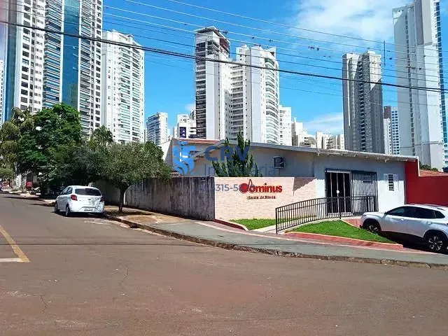 Casa com 326m², à venda, no bairro Santa Rosa em Londrina