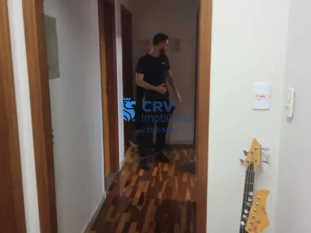 Casa com 326m², à venda, no bairro Santa Rosa em Londrina