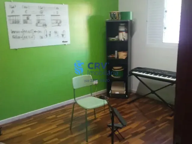 Casa com 326m², à venda, no bairro Santa Rosa em Londrina