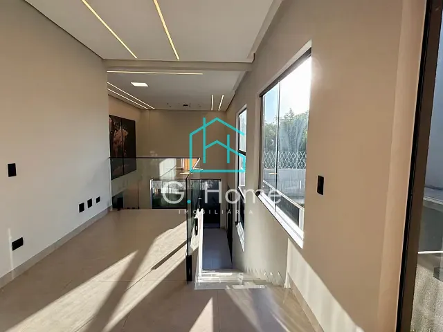 Casa com 258m² 3 quartos e 3 banheiros, à venda, no bairro Gleba Simon Frazer em Londrina