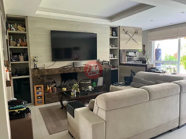 Casa 3 quartos e 4 banheiros, para alugar, no bairro Lomba do Pinheiro em Porto Alegre