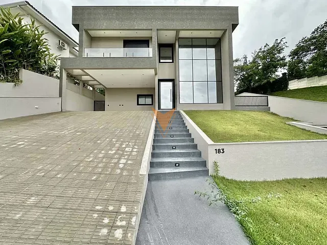 Casa 4 quartos e 4 banheiros, à venda, no bairro Granja Viana em Cotia