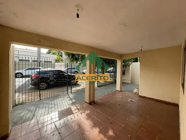 Casa com 250m² 2 quartos e 2 banheiros, à venda, no bairro Jussara em Araçatuba