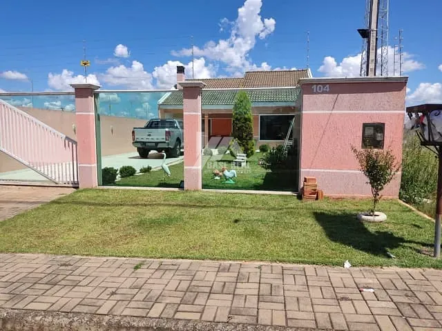 Casa com 265m² 3 quartos e 1 banheiro, à venda, no bairro Cascavel em Guarapuava