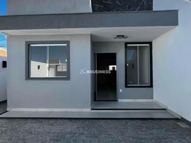 Casa 2 quartos e 3 banheiros, à venda, no bairro Parque Turf Club em Campos dos Goytacazes