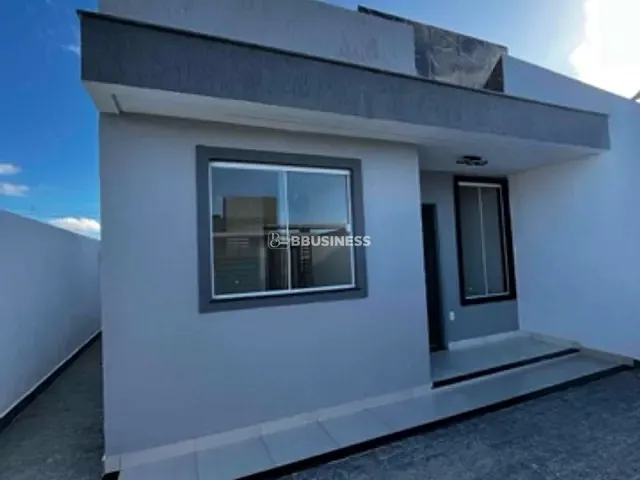 Casa 2 quartos e 3 banheiros, à venda, no bairro Parque Turf Club em Campos dos Goytacazes