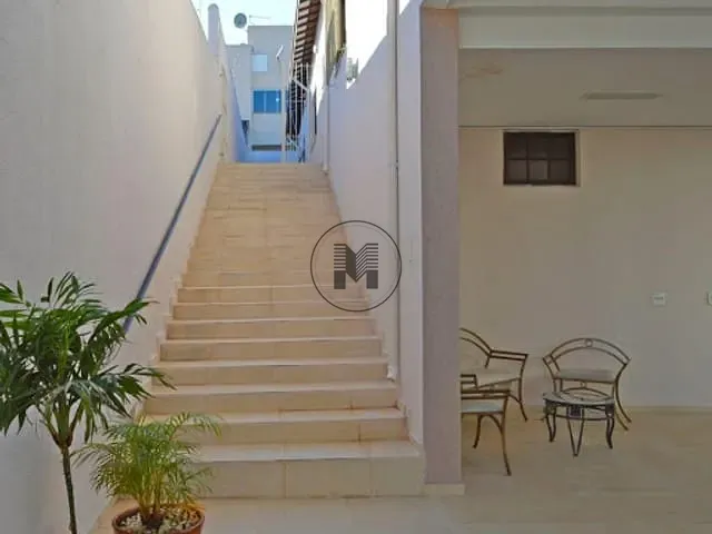 Casa 4 quartos e 4 banheiros, à venda, no bairro Campo do Galvão em Guaratinguetá