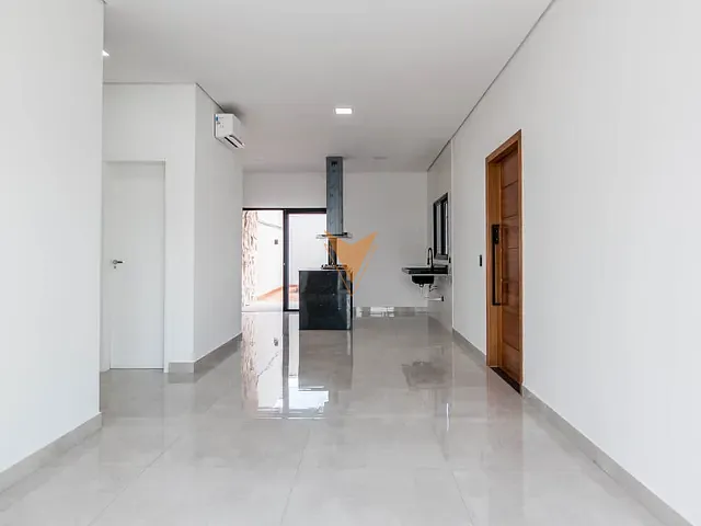 Casa 3 quartos e 2 banheiros, à venda, no bairro Chácara Jaguari (Fazendinha) em Santana de Parnaíba