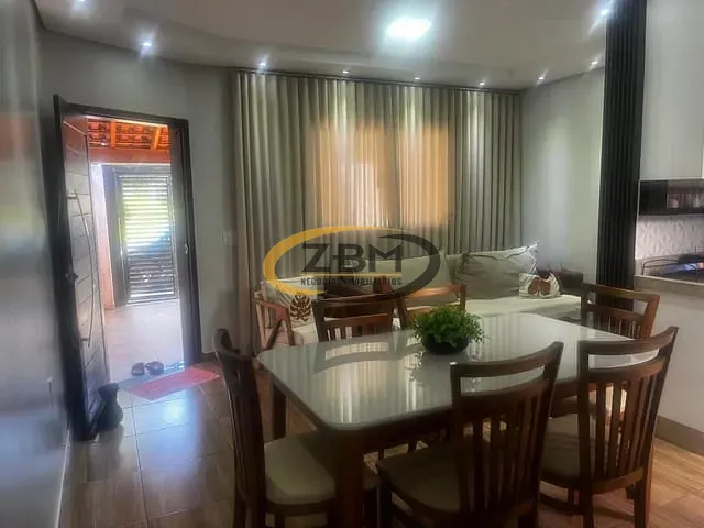 Casa com 125m² 3 quartos e 2 banheiros, para alugar, no bairro Parque Leblon em Londrina
