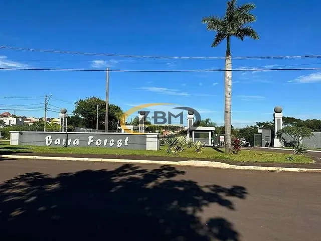 Casa com 125m² 3 quartos e 2 banheiros, para alugar, no bairro Parque Leblon em Londrina