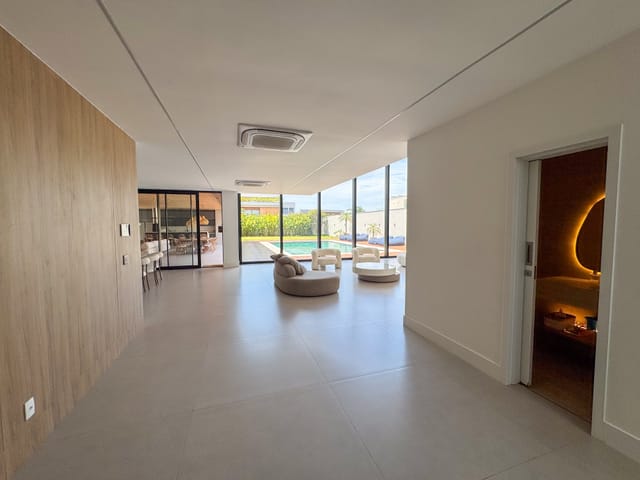 Casa com 1003m² 5 quartos e 7 banheiros, à venda ou para alugar, no bairro Recreio dos Bandeirantes em Rio de Janeiro
