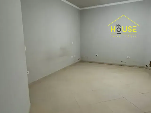 Casa com 360m² 3 quartos e 3 banheiros, à venda, no bairro Residencial Antonia Franco em Fernandópolis