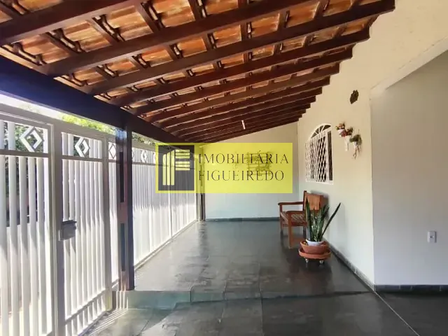 Casa com 200m² 3 quartos e 1 banheiro, à venda, no bairro Jardim Maria Lúcia em São José do Rio Preto