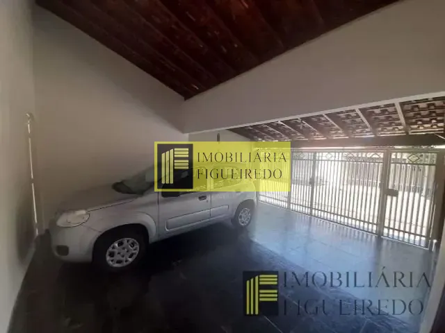Casa com 200m² 3 quartos e 1 banheiro, à venda, no bairro Jardim Maria Lúcia em São José do Rio Preto