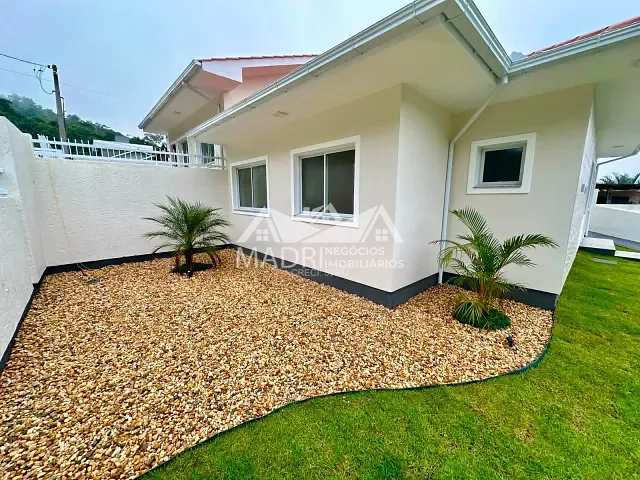 Casa com 188m² 3 quartos e 2 banheiros, à venda, no bairro Bela Vista em Palhoça